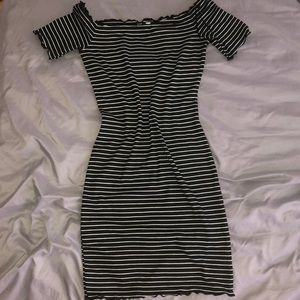 (NEW) Fashion Nova off the shoulder dress